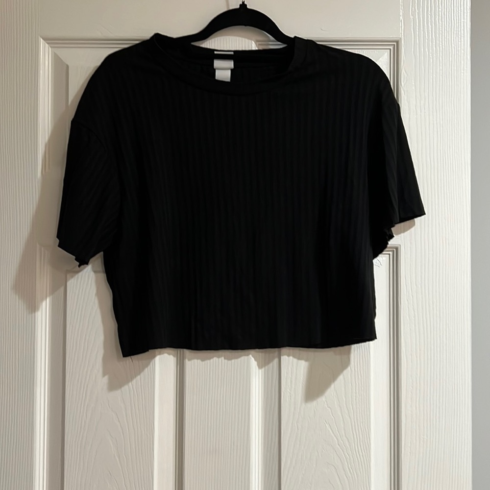Black Cropped Top